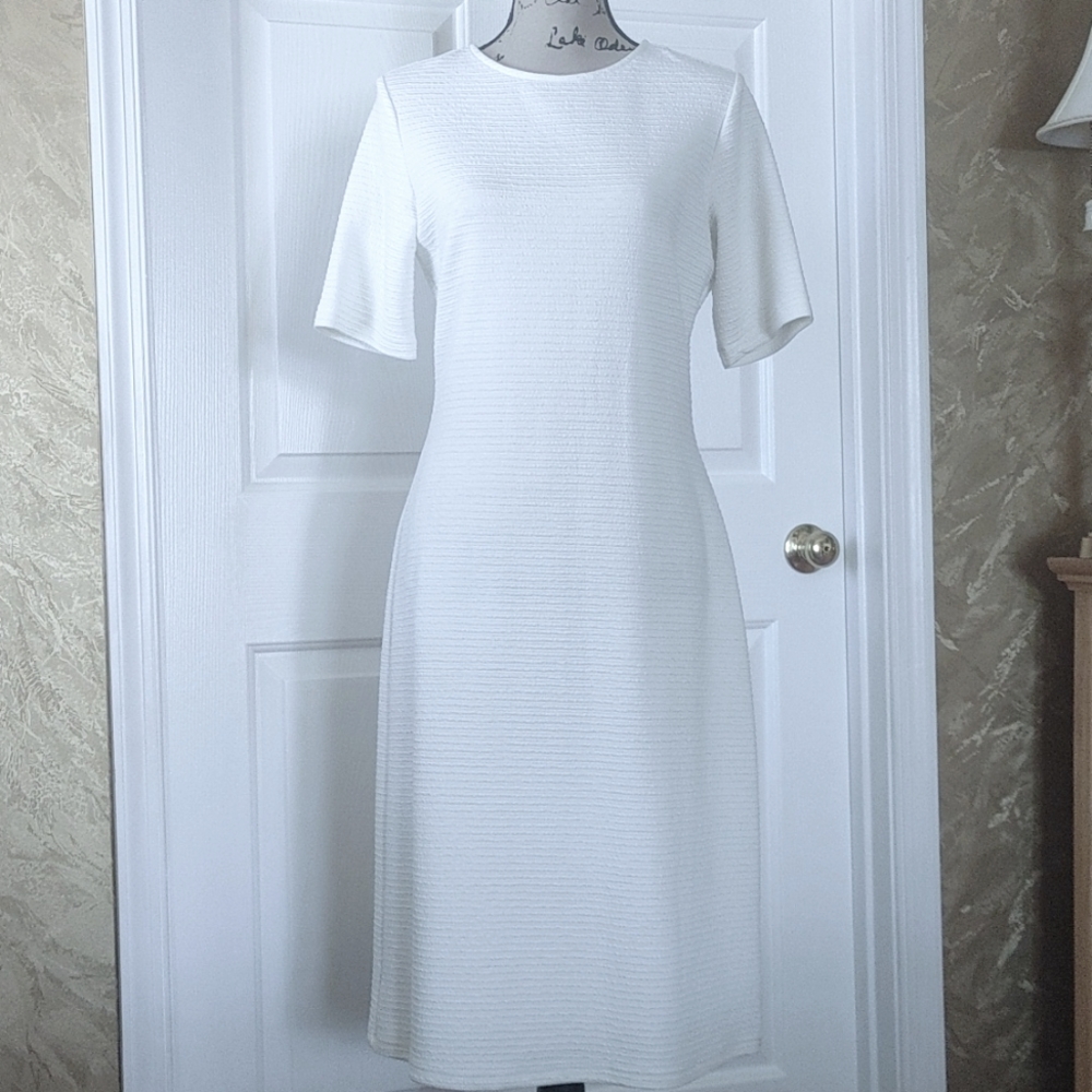 Sharagano of white dress.